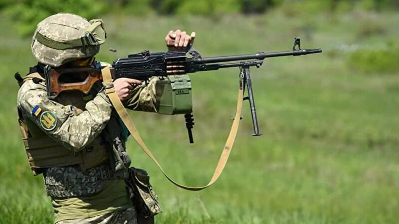 Генштаб: на Донецькому напрямку ворог намагається наступати по всій лінії