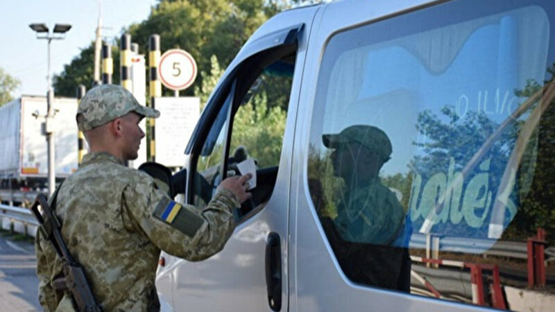 Держприкордонслужба: в Україну в’їжджає більше людей, ніж виїжджає із неї