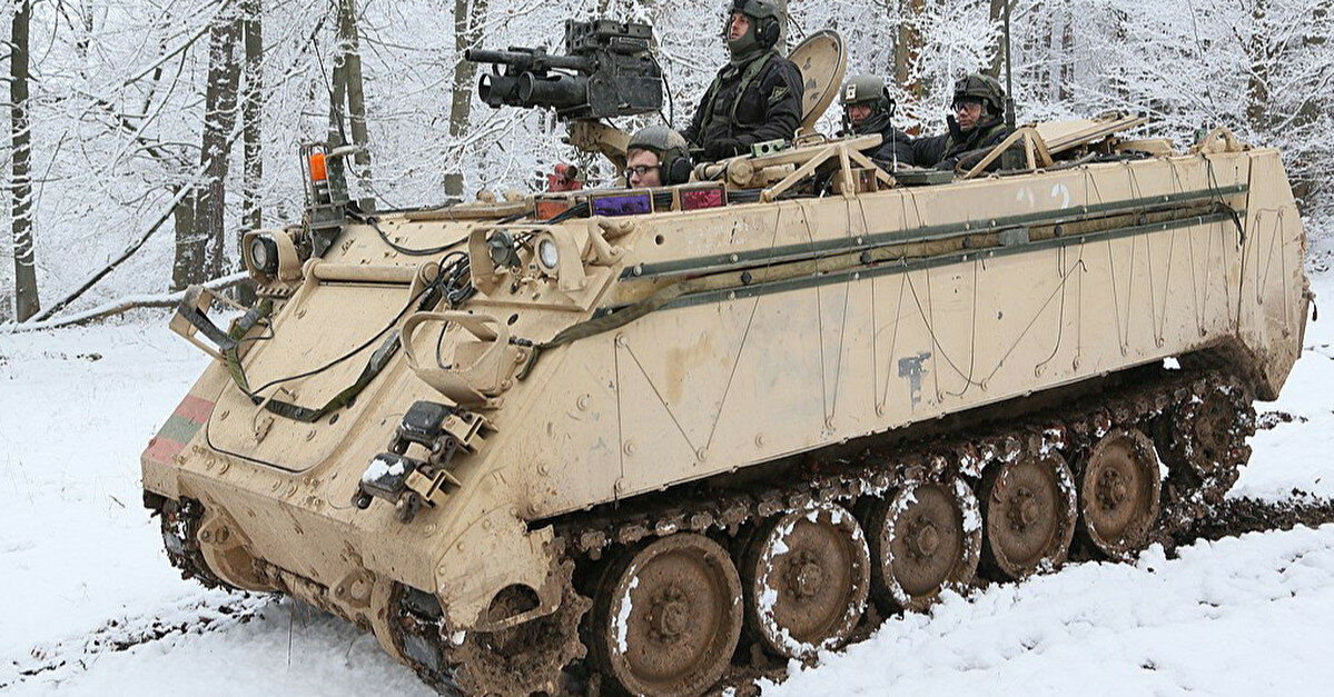 ЗМІ: Португалія передасть Україні 14 бронетранспортерів та інше обладнання