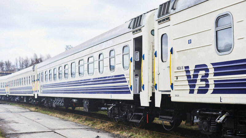 В “Укрзалізниці” розповіли, чи є затримки потягів через атаку Росії