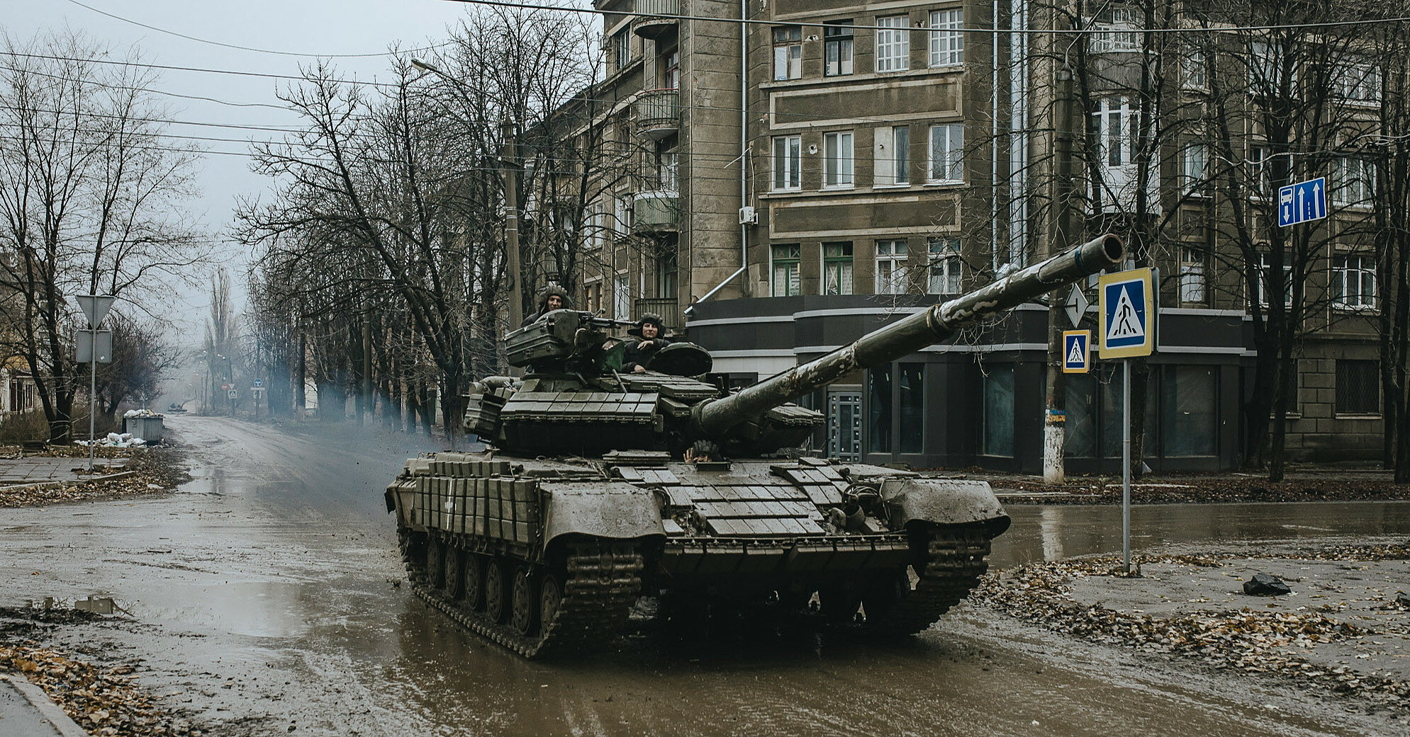 Регіони: На Донбасі запеклі бої, Херсон та Харків під вогнем