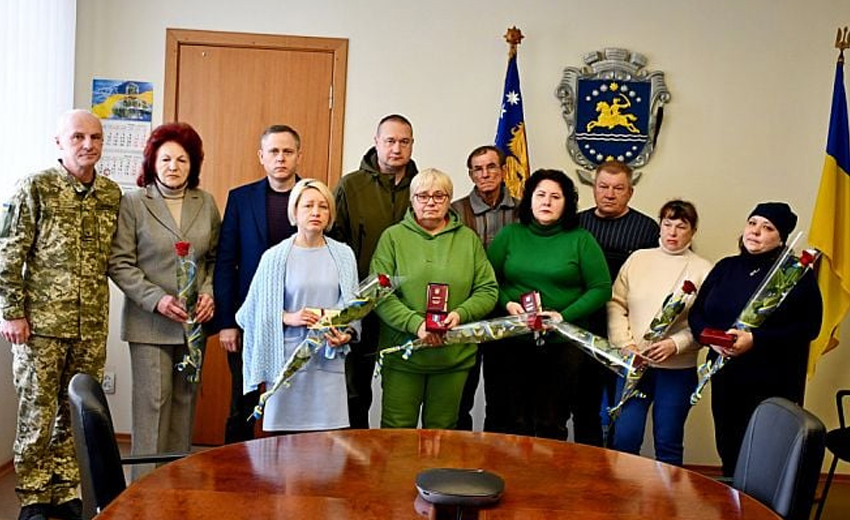 Шістьох бійців з Нікополя посмертно відзначили державними нагородами