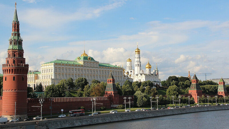 РосЗМІ: У Москві вирішили відмовитися від проведення параду на 1 травня