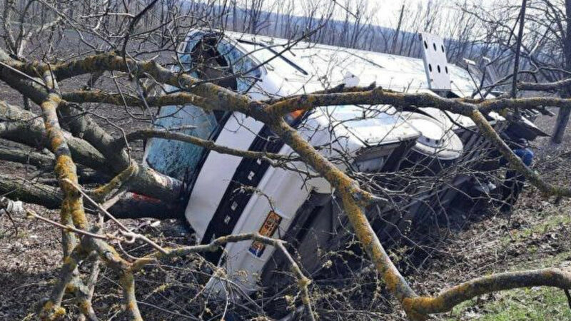 У Молдові злетів з траси автобус, що їхав до Києва: в салоні був 21 пасажир