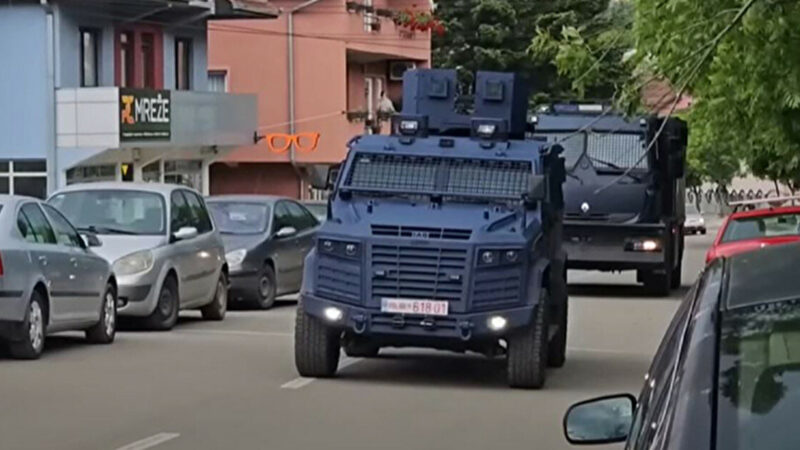 Вучич привів армію в стан найвищої боєготовності через напругу в Косові