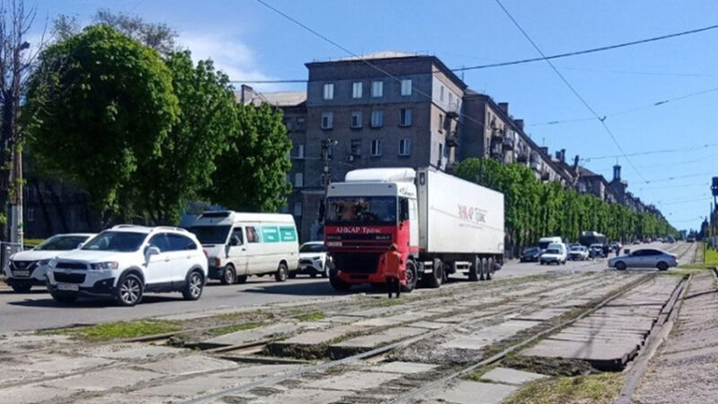 Подробиці ДТП на центральному проспекті у Камʼянському