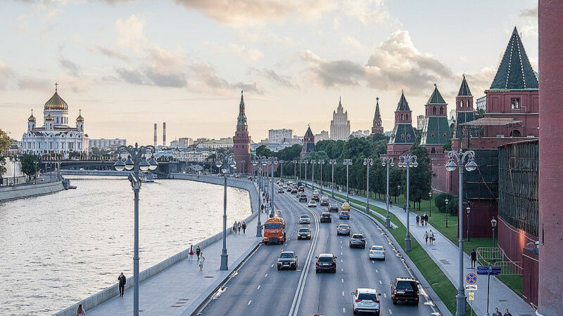 У Резнікова пояснили “челендж” із безпілотниками над Кремлем