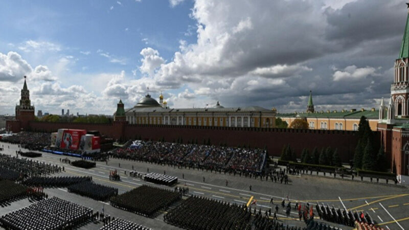 Найкоротший в історії: як пройшов парад 9 травня у Москві