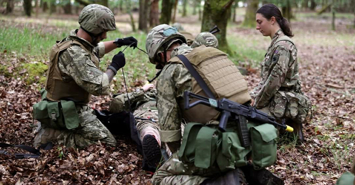 У Генштабі показали, як навчаються українські військові медики у Британії