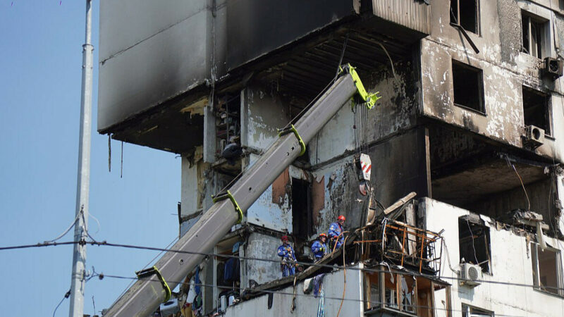 З-під завалів у Києві дістали третю загиблу