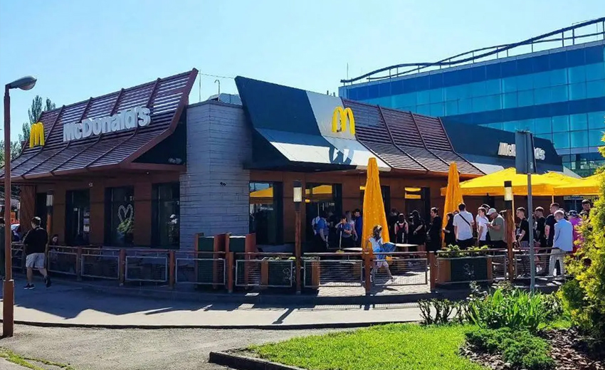 «За 55 км від ворожих позицій»: у Кривому Розі відкрився McDonald’s