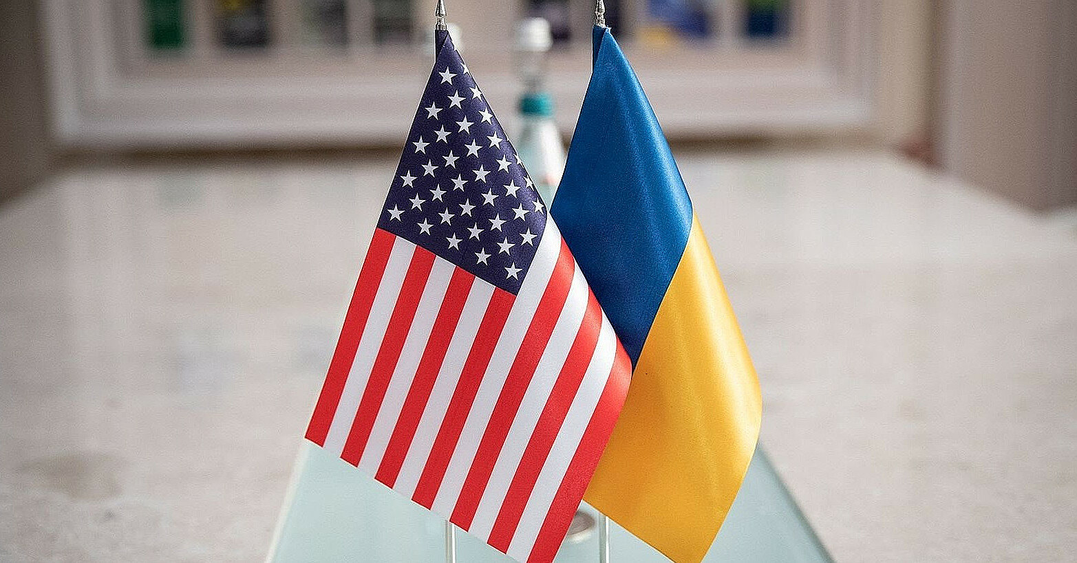 Фронт і зброя: керівництво України і США обговорило оборонну співпрацю