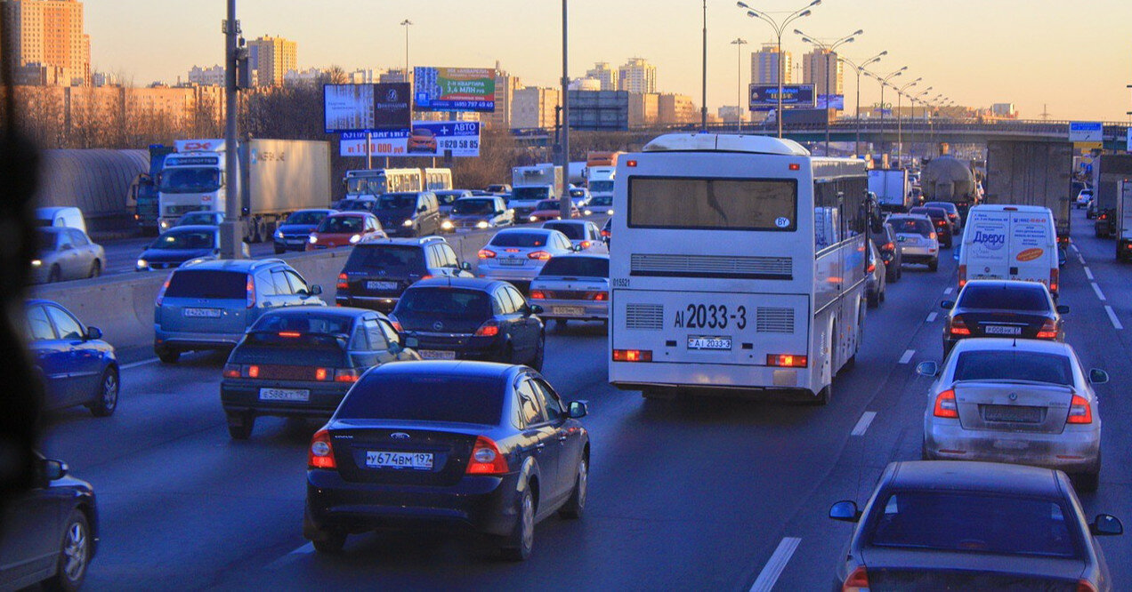 Фінляндія офіційно закриє кордон для російських авто з 16 вересня