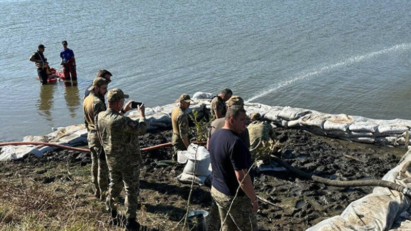 У Молдові знайшли уламки ракети в озері