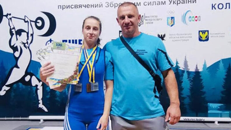 Важкоатлетка з Дніпра стала триразовою призеркою чемпіонату України