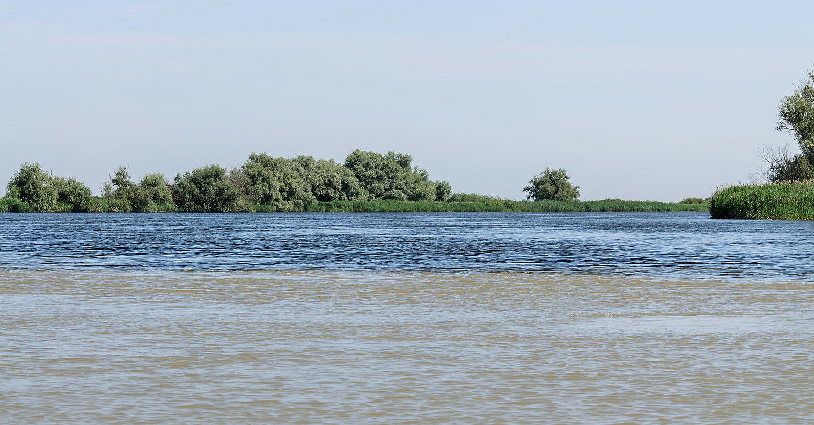 Поблизу берегів Румунії підірвалося турецьке судно – ЗМІ