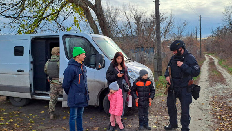 Нацполіція: У Куп’янському районі завершено обов’язкову евакуацію дітей