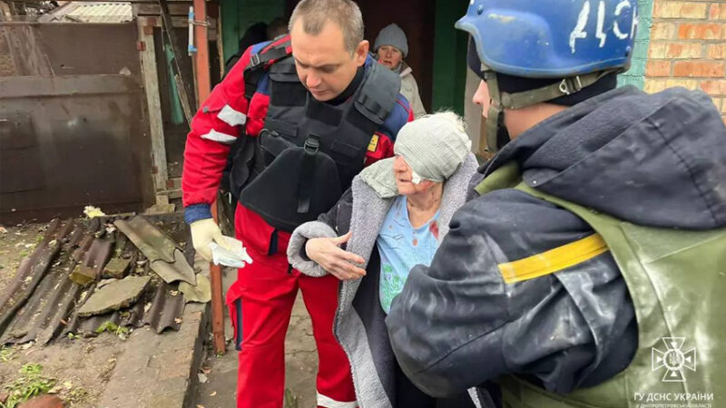 Надзвичайники Нікополя врятували з-під завалу жінку