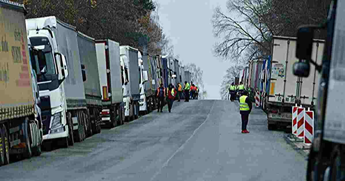 У ДПСУ розповіли про ситуацію із блокадою вантажівок на кордоні з Польщею