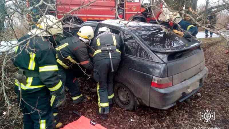 Внаслідок ДТП у Павлоградському районі постраждало двоє людей, серед них підліток