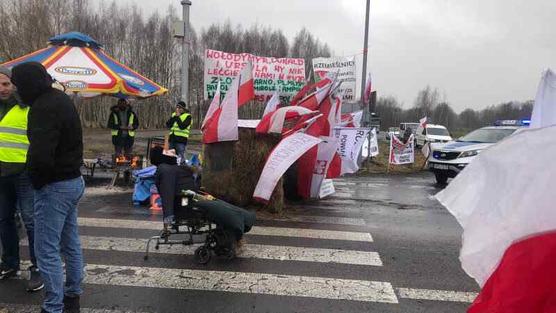 У Польщі протестують фермери: блокують дороги і КПП з Україною