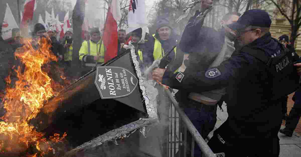 У Варшаві під час протесту фермерів затримано понад півсотні осіб