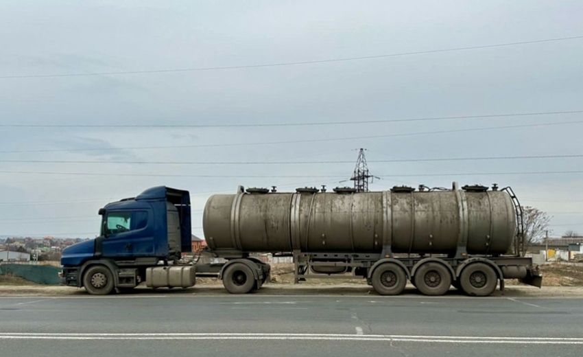 Поліцейські повідомили про підозру водію вантажівки з Дніпра, який наїхав на 15-річну дівчину у Пересипському районі Одеси