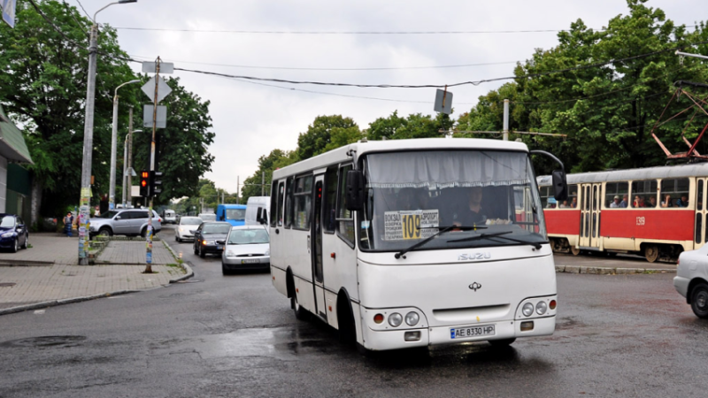 З 1 червня у Дніпрі зміниться робота автобуса №109К: деталі