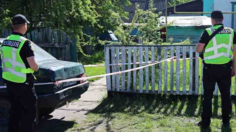 Поліція: В Житомирській області чоловік вбив свою родину, а потім застрелився