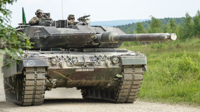 ЗМІ: Іспанія готує нову військову допомогу Україні, що включає Leopard 2