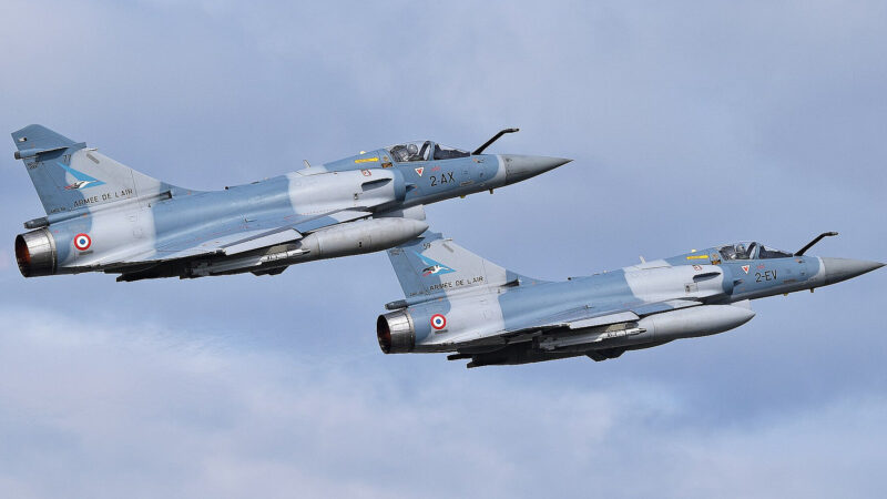 Макрон анонсував передачу Україні винищувачів Mirage-2000