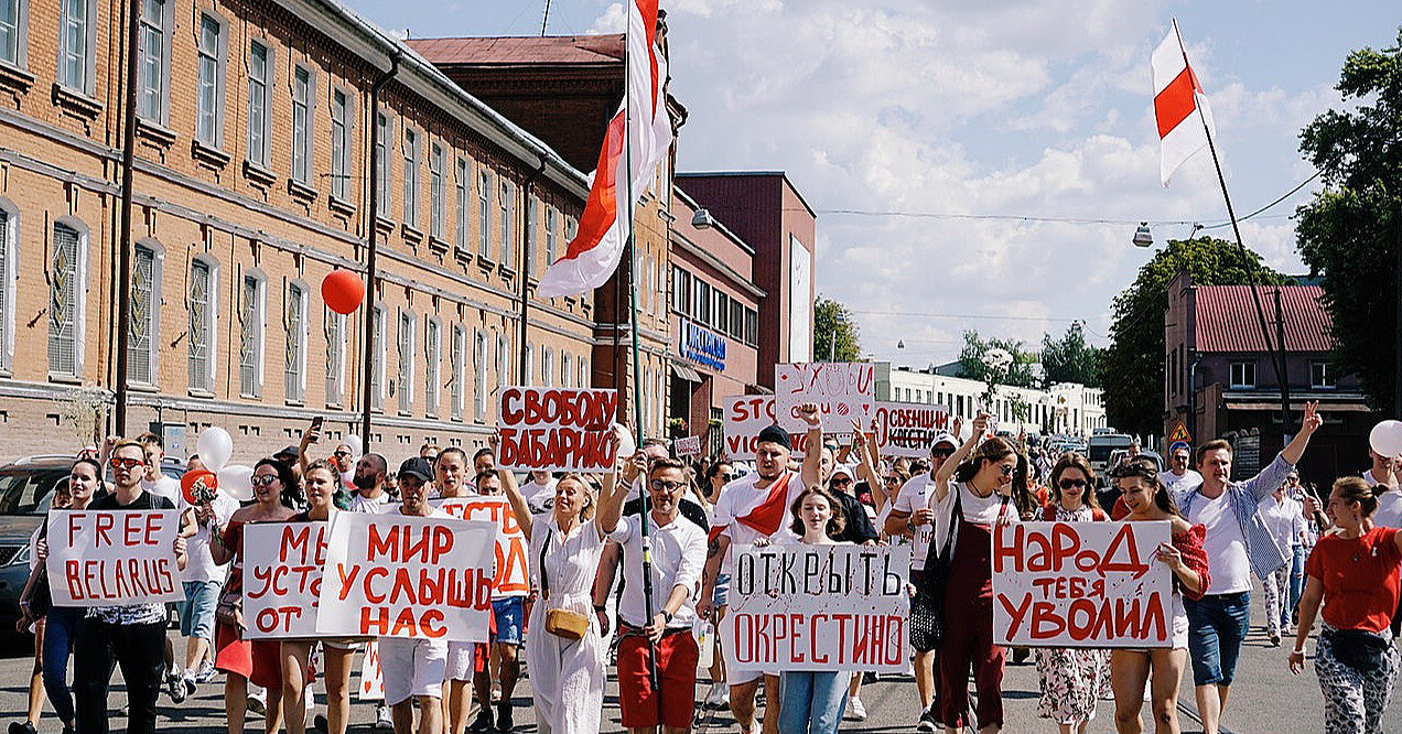 Білоруські правозахисники повідомляють про звільнення Лукашенком деяких політв’язнів