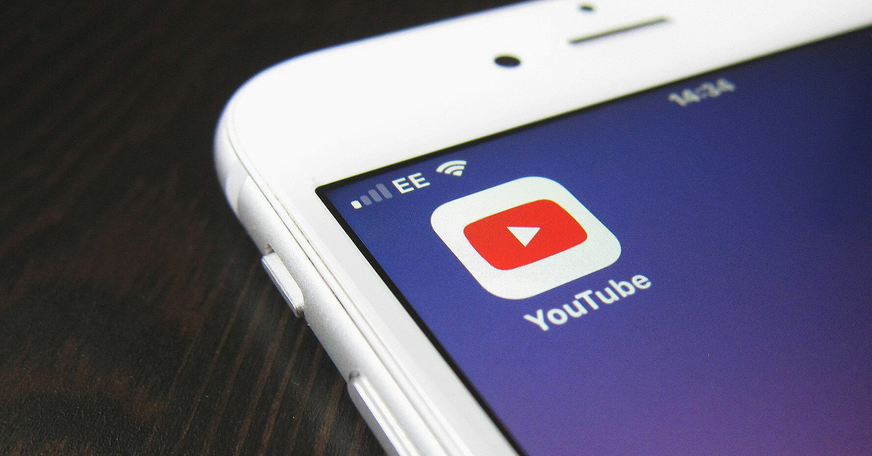 РосЗМІ пишуть, що влада РФ заблокує YouTube у вересні