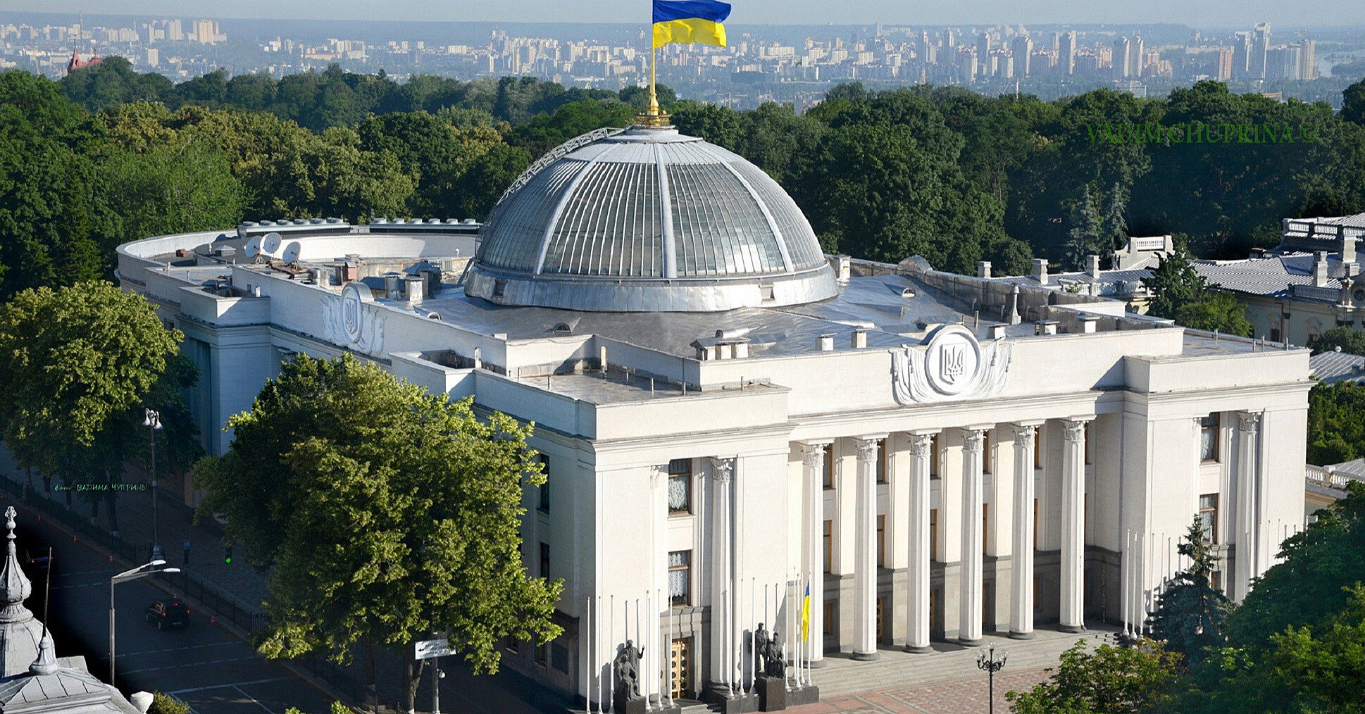 До законопроекту про підвищення податків внесли суттєві зміни