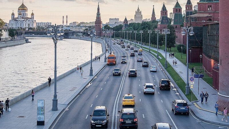 Лише 11% грошей, витрачених росіянами на купівлю авто, залишаються в економіці РФ