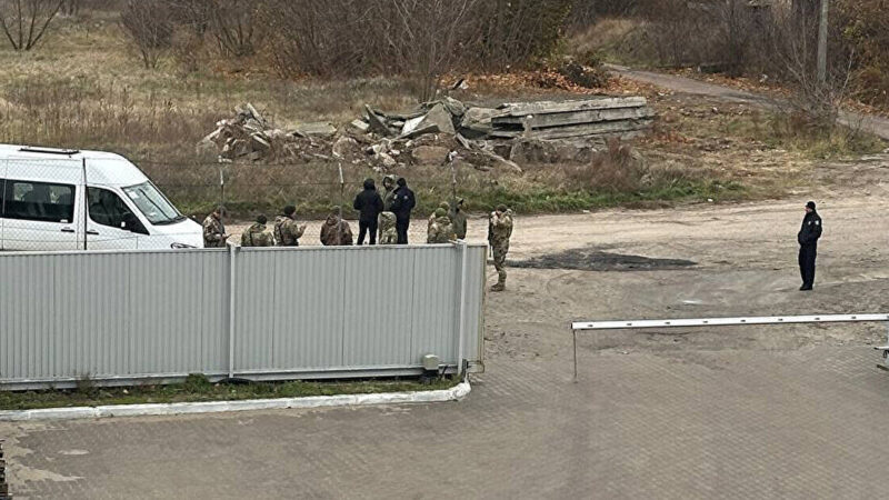 Поліція порушила справу через стрілянину під Києвом, співробітнику ТЦК загрожує в’язниця