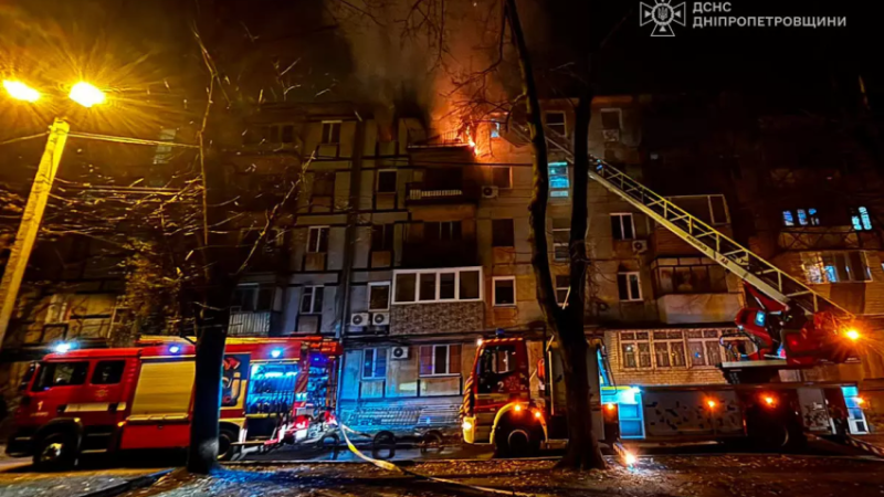 Вогнеборці Дніпра ліквідували займання квартири, розташованої у центрі міста