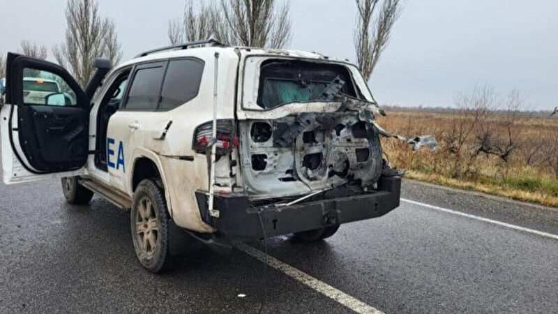 Дрон поцілив в автівку делегації МАГАТЕ по дорозі на Запорізьку АЕС