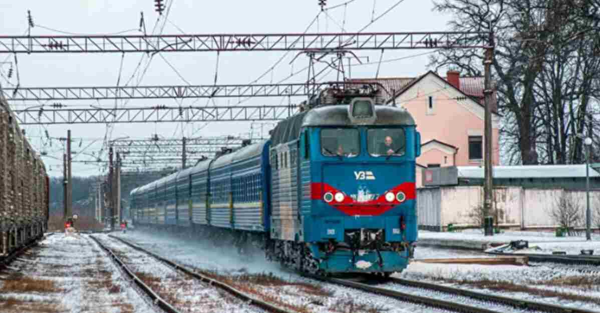 “Укрзалізниця” збільшує кількість вагонів на популярних маршрутах на свята