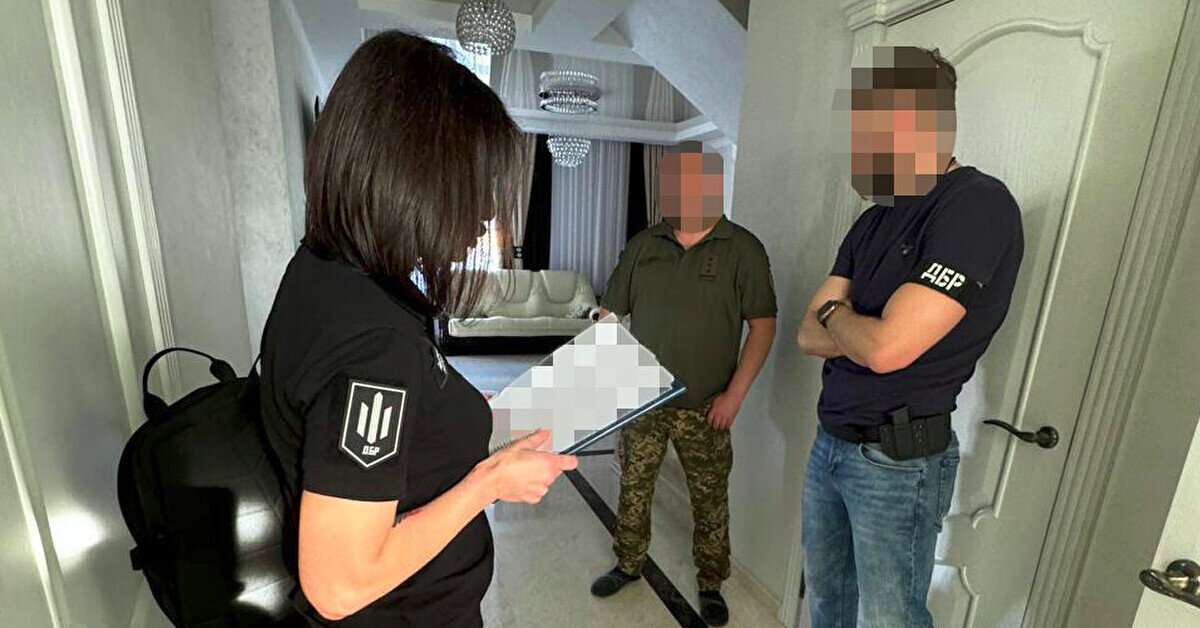 Привласнення генераторів для ЗСУ: ДБР завершило розслідування схеми