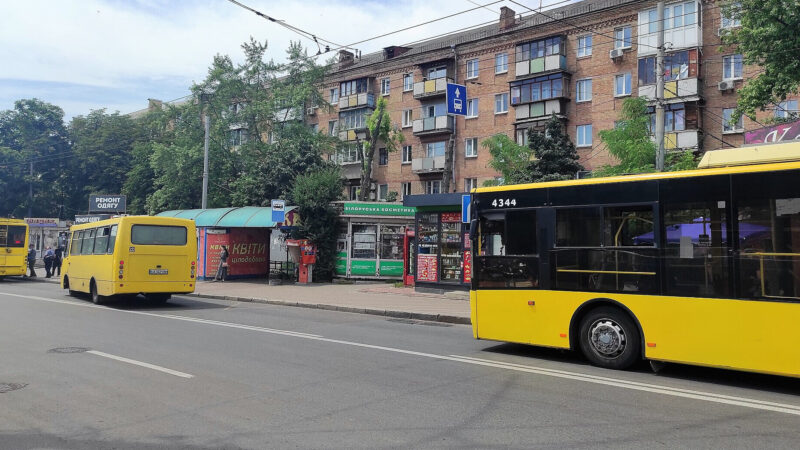 У Києві переглянуть роботу громадського транспорту під час повітряних тривог