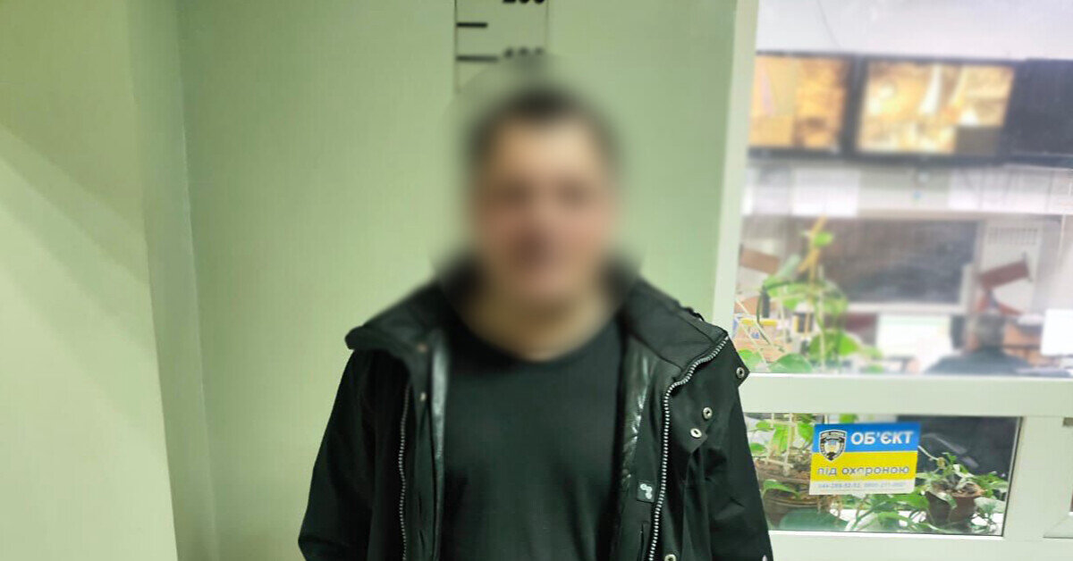 Нетверезий чоловік стріляв у центрі Києва, його затримали – поліція