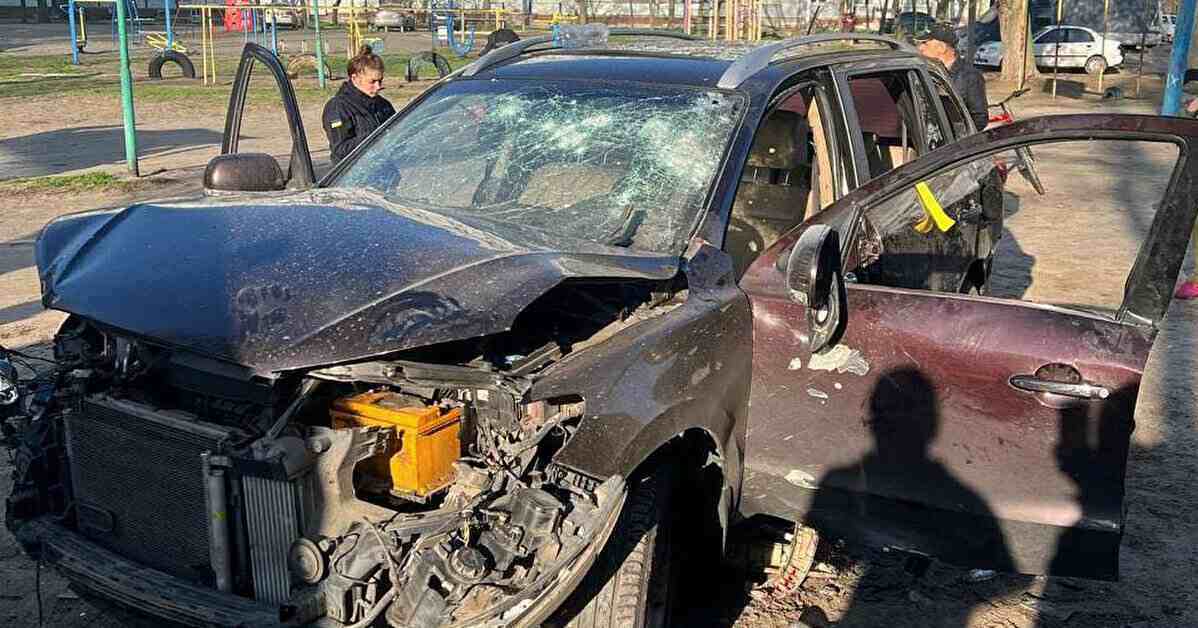 На Дніпропетровщині стався вибух автівки – постраждали посадовець та його дружина