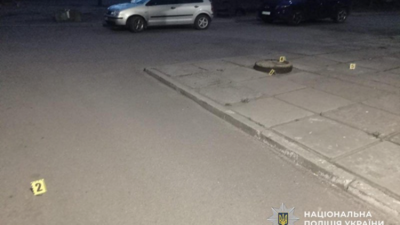 У Кам’янському пʼяний чоловік влаштував стрілянину поруч з дитиною