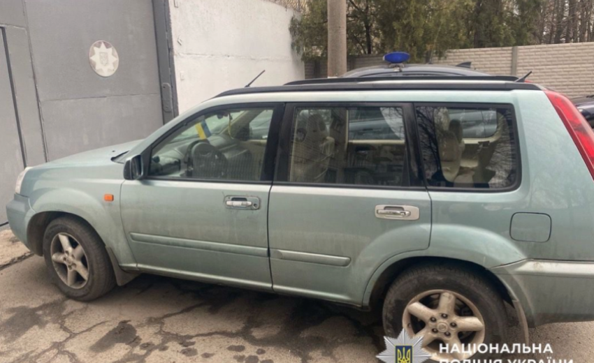 У Кривому Розі жінка продала авто знайомого за 9 тисяч гривень: їй повідомлено про підозру