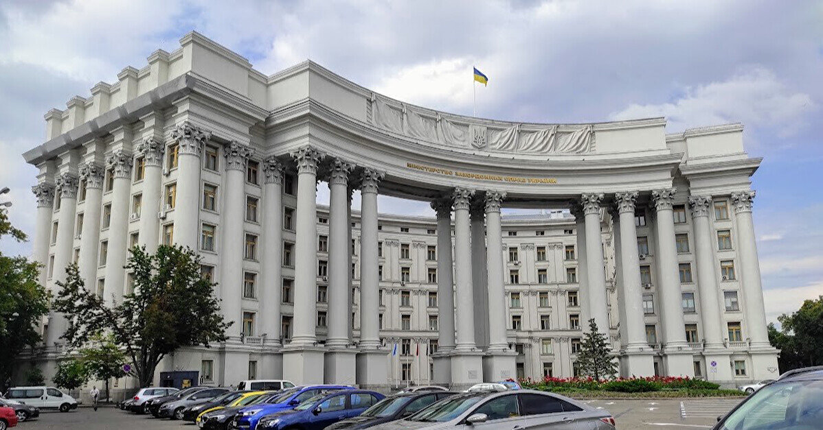 Більшість “зливів” про “мирні плани” у ЗМІ не відповідають реальності – МЗС