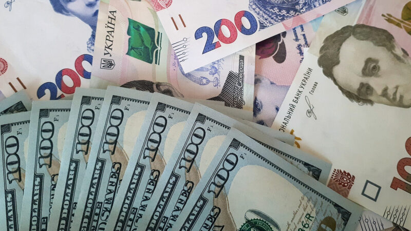 Бізнес поліпшив очікування щодо курсу долара – звіт НБУ