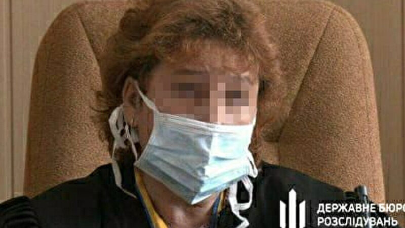 Суддю з Вовчанська заочно засудили за державну зраду