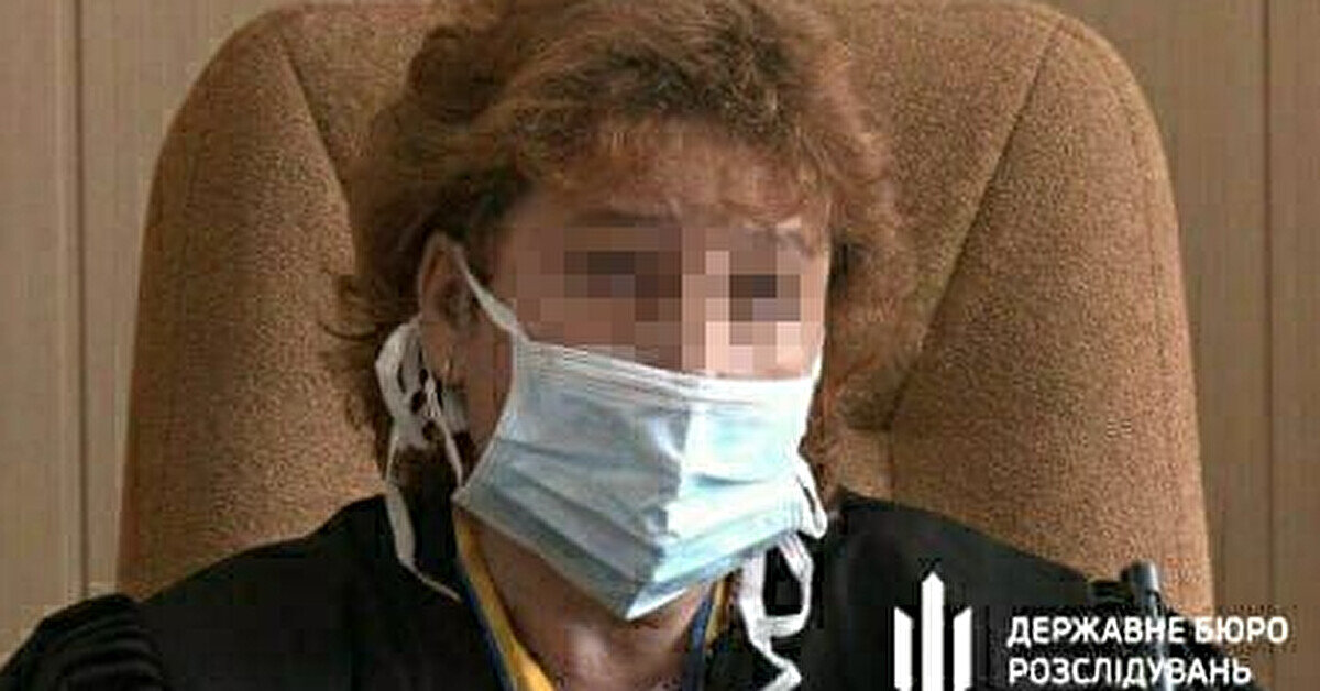 Суддю з Вовчанська заочно засудили за державну зраду