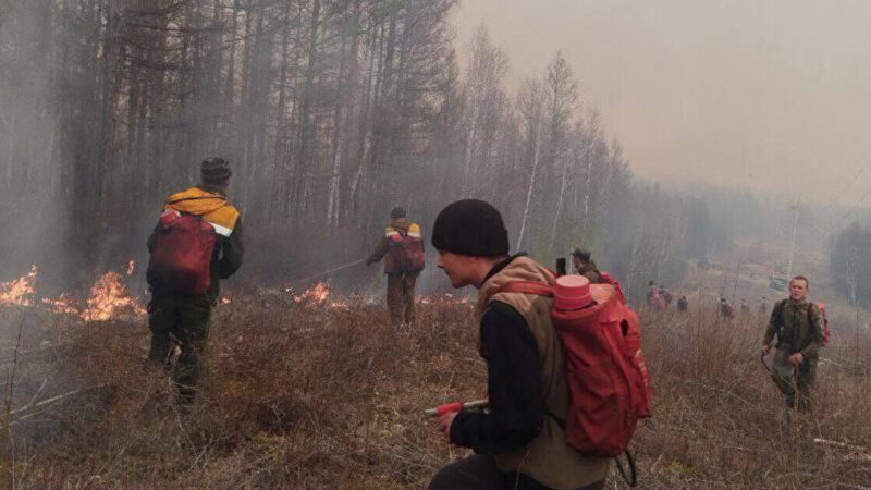 Два регіони РФ охопили масштабні пожежі, у Бурятії запроваджено режим НС